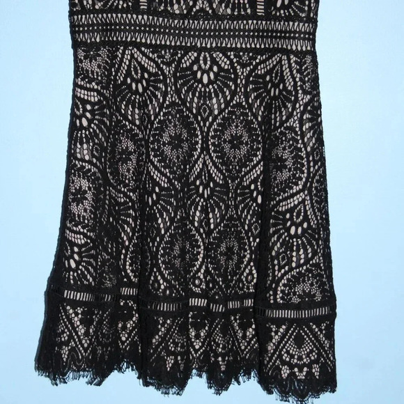 BB Dakota RSVP Black Lace Cocktail Dress A-Line Cut Fancy Mock Neck - Picture 4 of 15